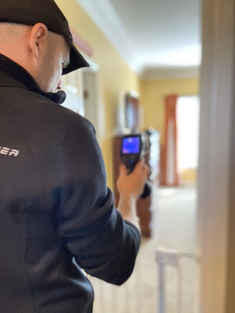 Home Inspector using Thermal Imaging Camera